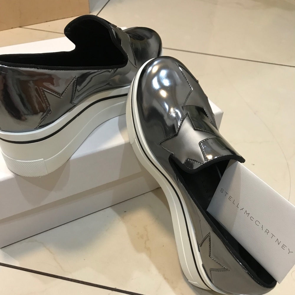 Stella McCartney shows. Only worn twice. Size 7